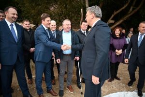 Premijer Andrej Plenković posjetio Općinu Vinica i obišao radove na obnovi Dvorca Opeka